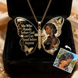 She Who Kneels Before God Can Stand Before Anyone - Personalized African American Shaped Metal Pendant Necklace