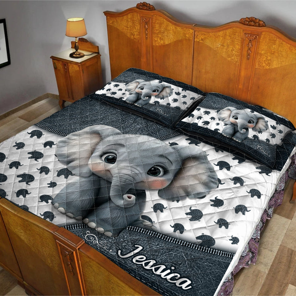 Cute Baby Elephant - Personalized Elephant Quilt Set