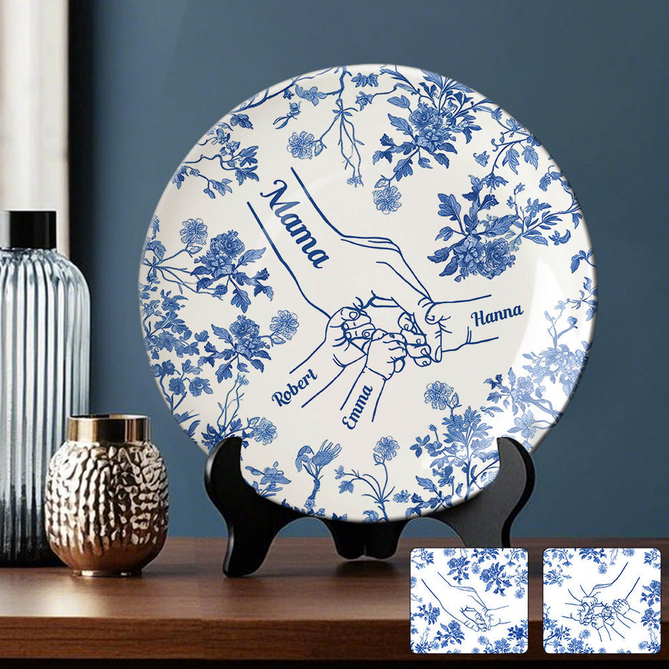 Assiette ronde en céramique personnalisée « Mains de maman et d'enfants » blanche et bleue classique - Assiette ronde personnalisée pour maman