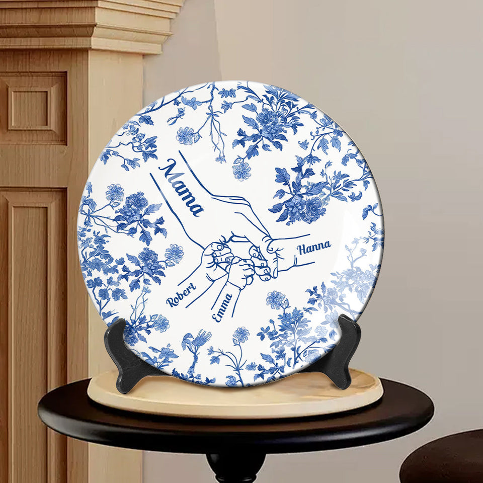 Assiette ronde en céramique personnalisée « Mains de maman et d'enfants » blanche et bleue classique - Assiette ronde personnalisée pour maman