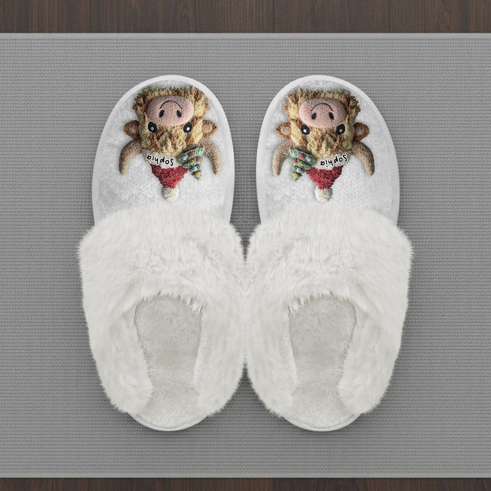 Cute Highland Cow - Personalized Highland Cow Slippers With Fur Lining