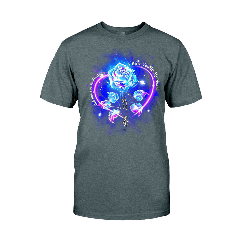 Dieu te tient dans ses bras, je te porte dans mon cœur - T-shirt et sweat à capuche personnalisés en hommage