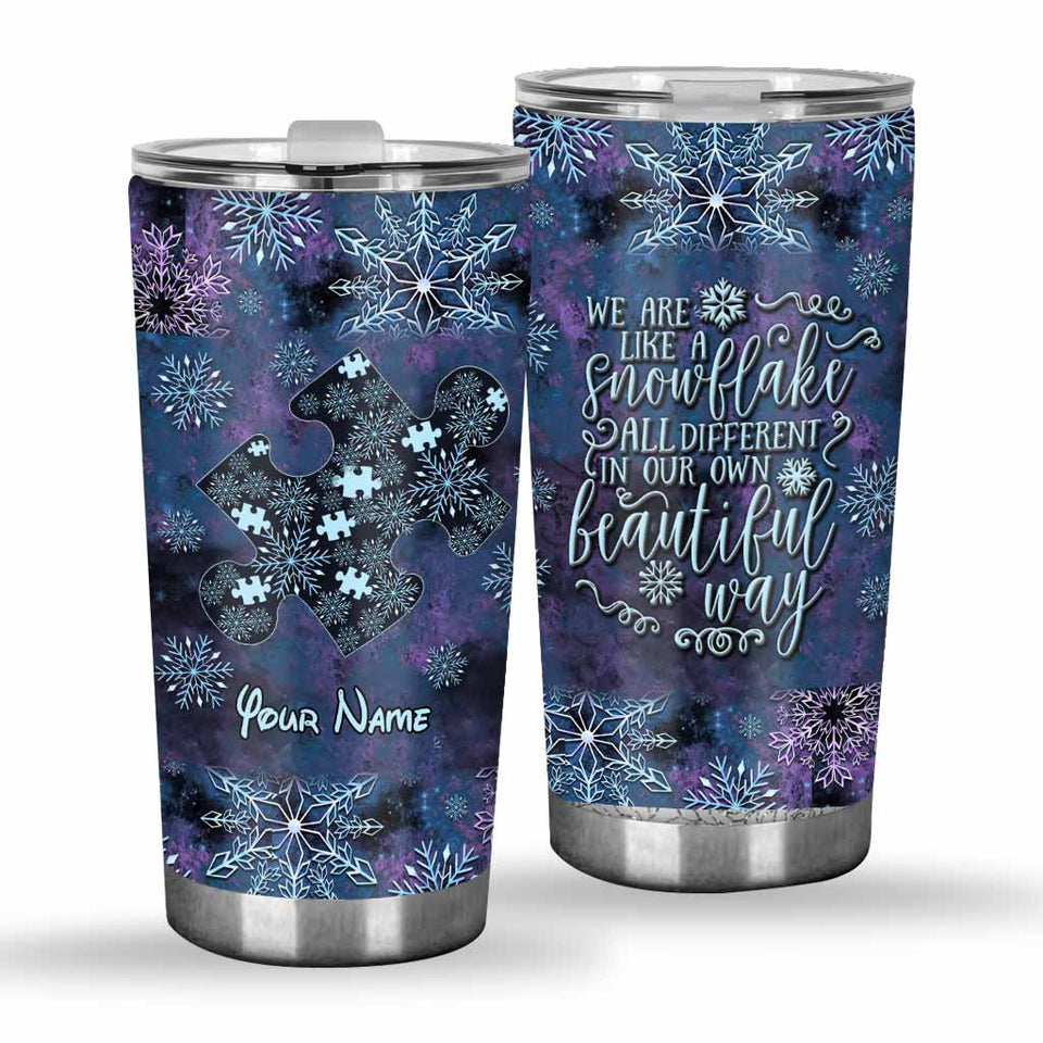 Nous sommes comme des flocons de neige - Gobelet de Noël personnalisé pour la sensibilisation à l'autisme, avec des flocons bleus et violets
