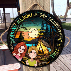 Making Memories - Personalized Camping Round Wood Sign