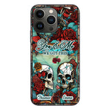 Skull Couple - Skull gift for husband, wife, boyfriend, girlfriend - Personalized Phone Case