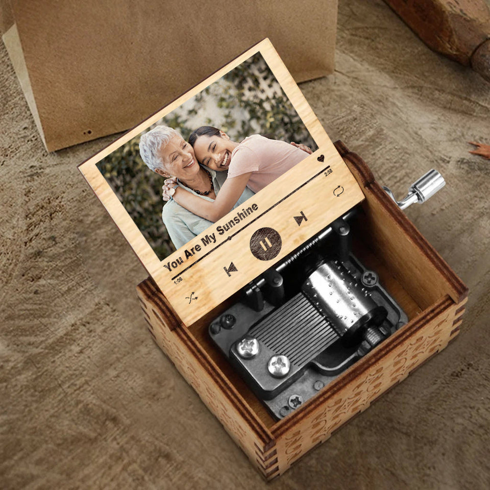 This Is Your Reminder - Personalized Mother's Day Mother Hand Crank Music Box