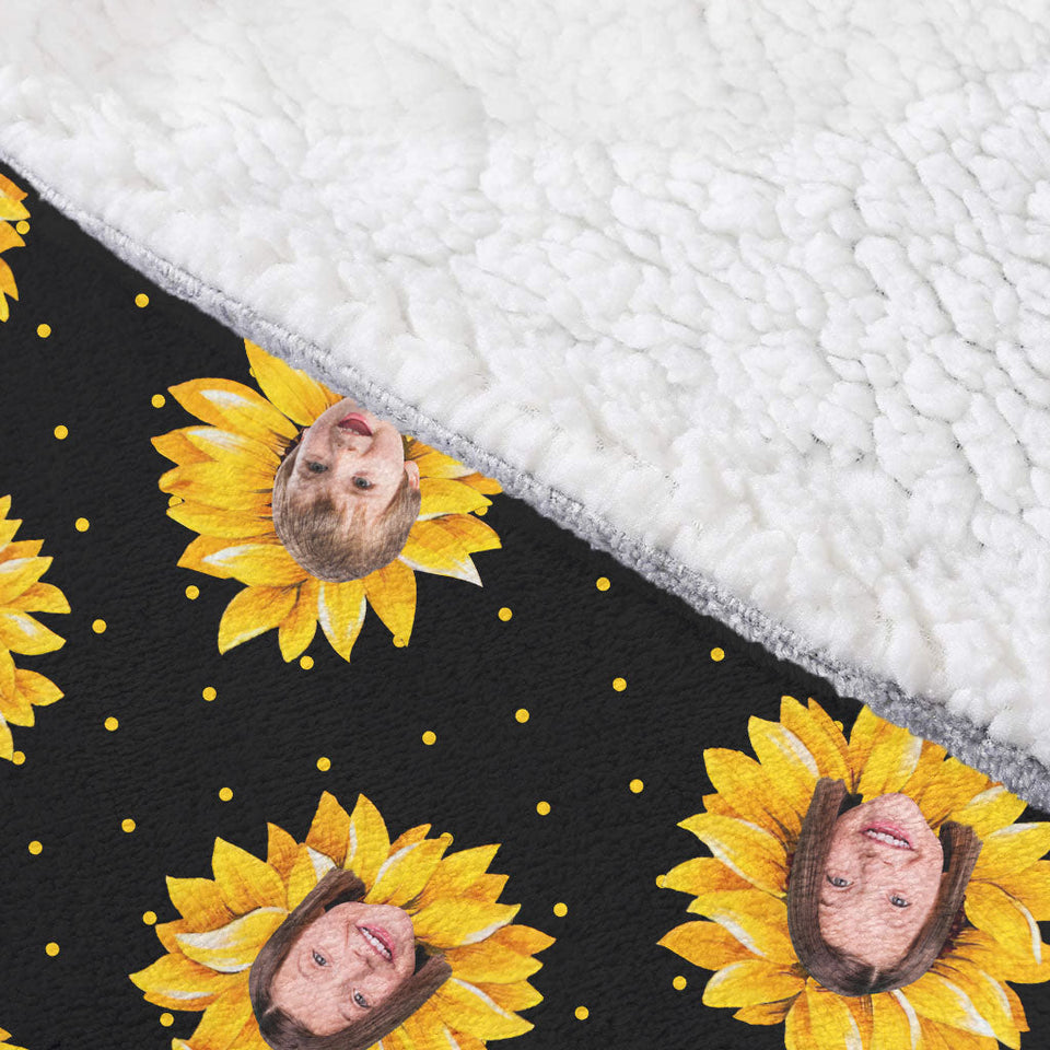 Grandma’s Garden - Personalized Mother's Day Grandma Blanket Hoodie