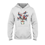 Happiness Is Being A Grandma - Gift for grandma, mom, aunt - Personalized T-shirt And Hoodie