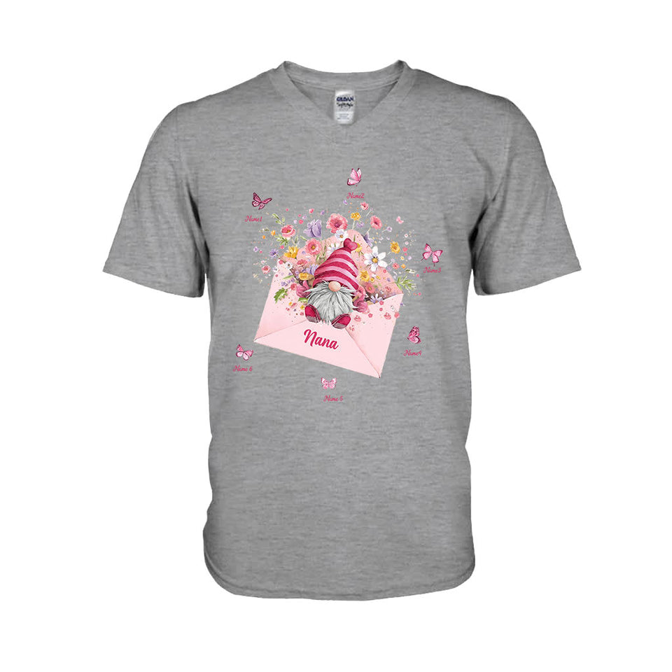 I Love Being A Nana - Personalized Grandma T-shirt and Hoodie