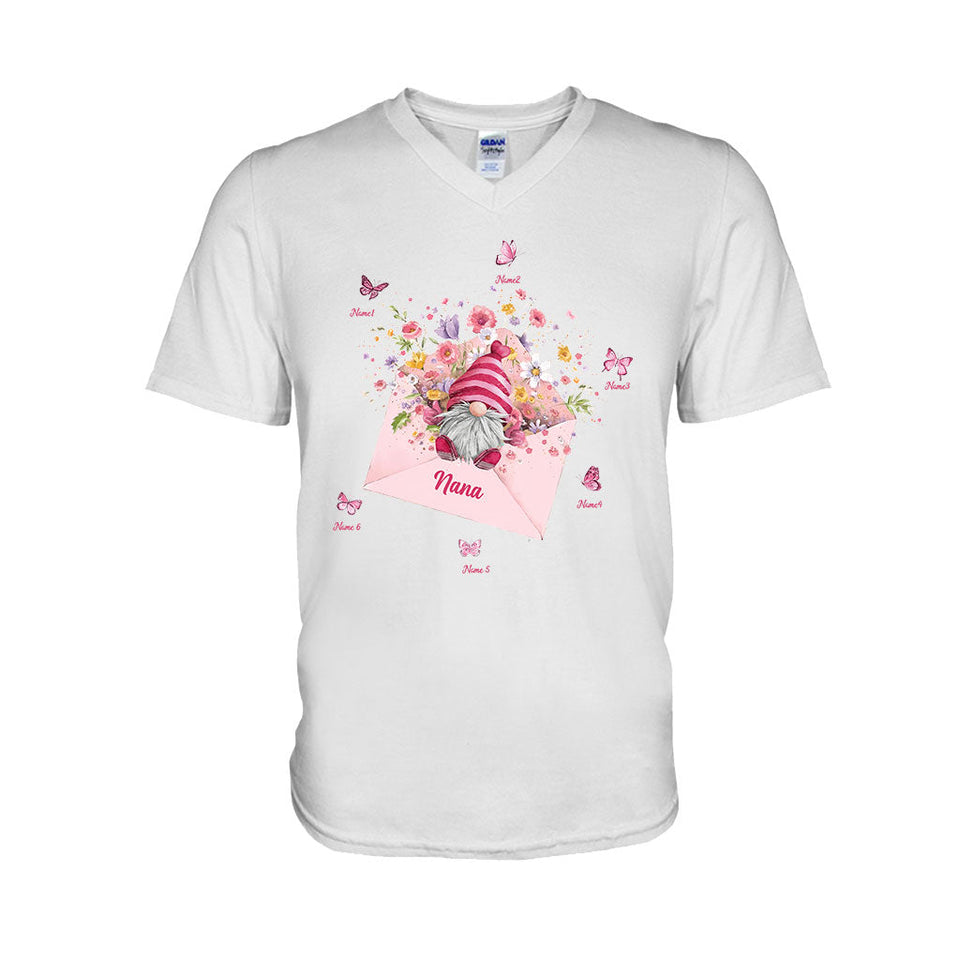 I Love Being A Nana - Personalized Grandma T-shirt and Hoodie