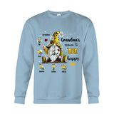Grandma's Reasons To Bee Happy - Personalized Grandma T-shirt And Hoodie