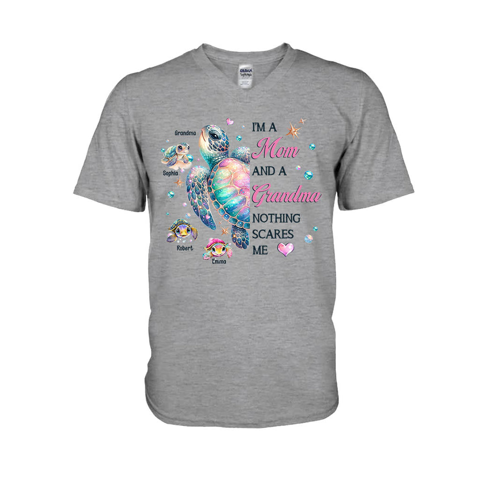 Nothing Scares Me Grandma Turtle - Personalized Grandma T-shirt And Hoodie