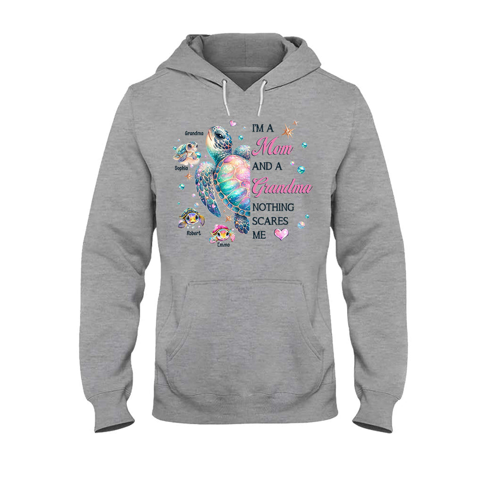 Nothing Scares Me Grandma Turtle - Personalized Grandma T-shirt And Hoodie