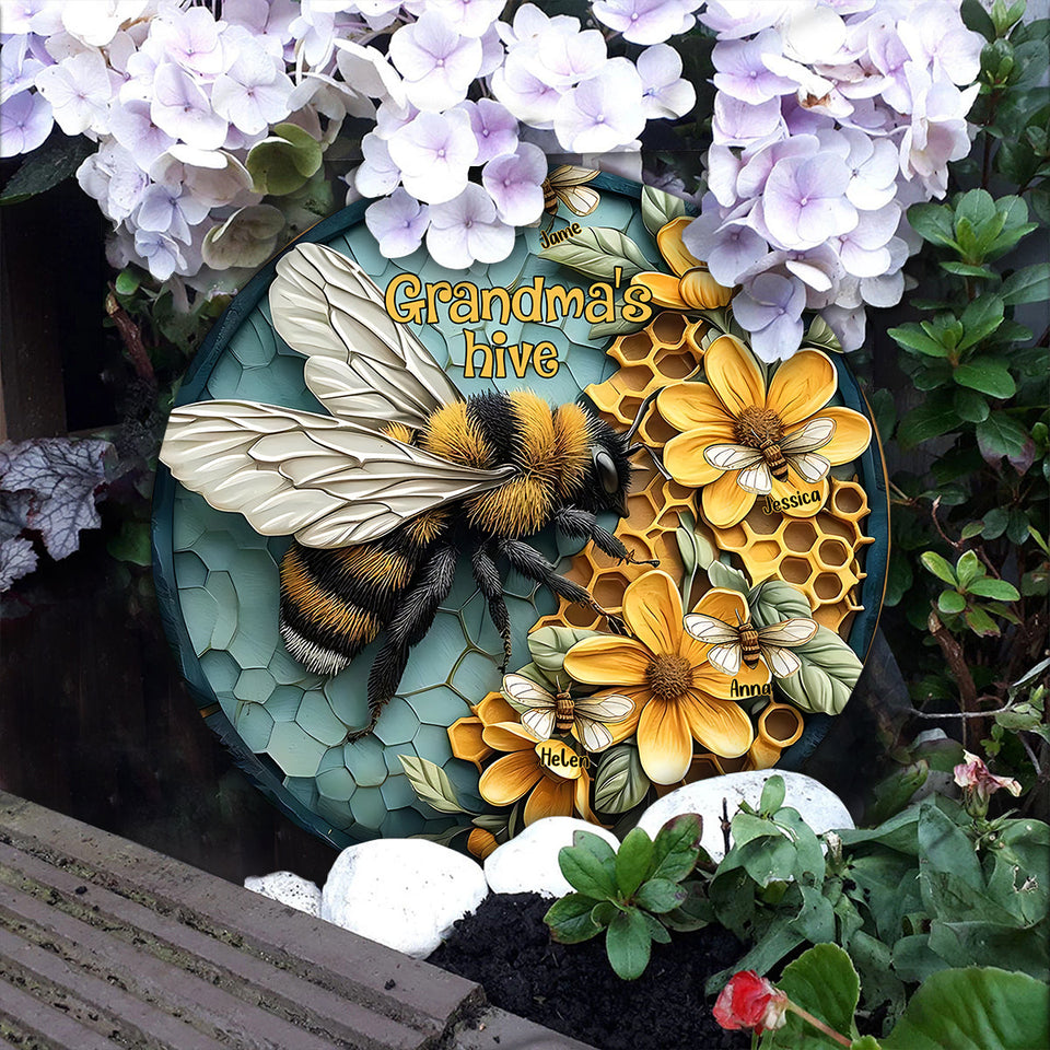 Grandma's Hive Any Title - Personalized Grandma Round Shaped Stone