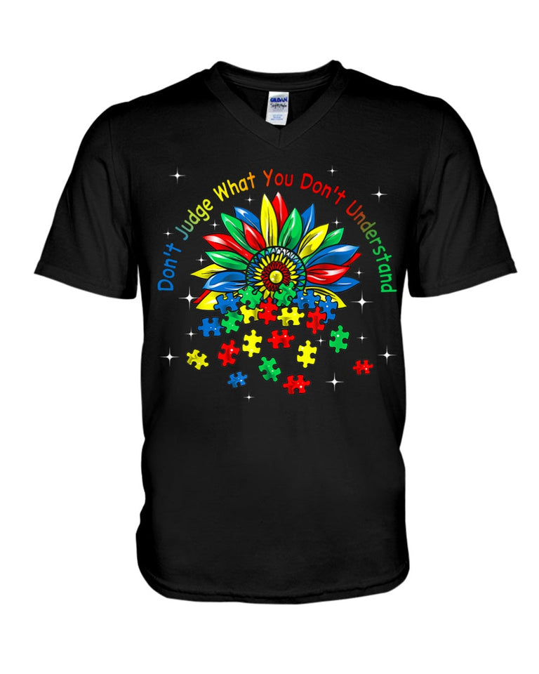 Ne jugez pas ce que vous ne comprenez pas - T-shirt et sweat à capuche de sensibilisation à l'autisme 0520