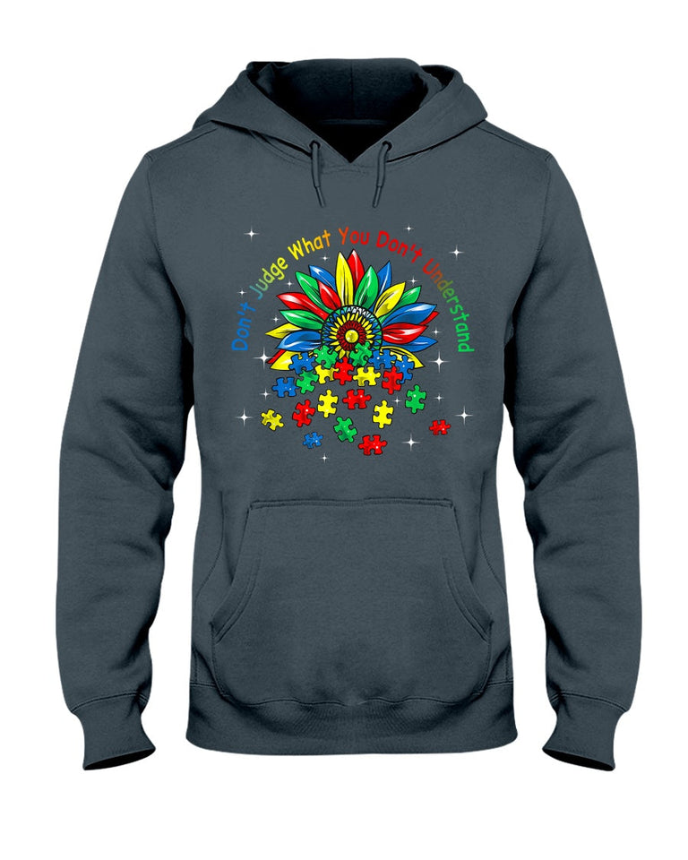 Ne jugez pas ce que vous ne comprenez pas - T-shirt et sweat à capuche de sensibilisation à l'autisme 0520